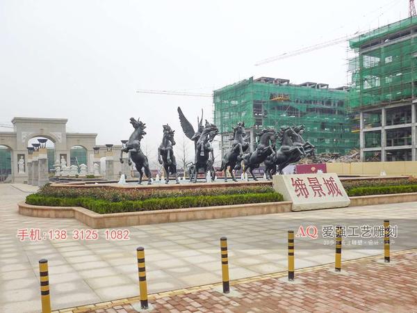 铸铜马雕塑小区景观